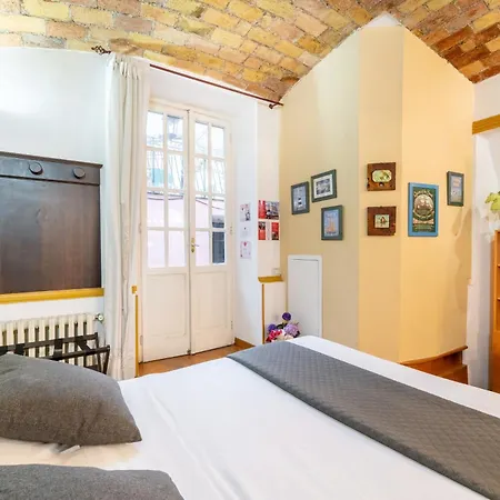The British Corner, Cozy Loft With Garden 10 Min From Center *