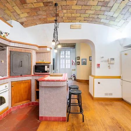 The British Corner, Cozy Loft With Garden 10 Min From Center Apartment Rom